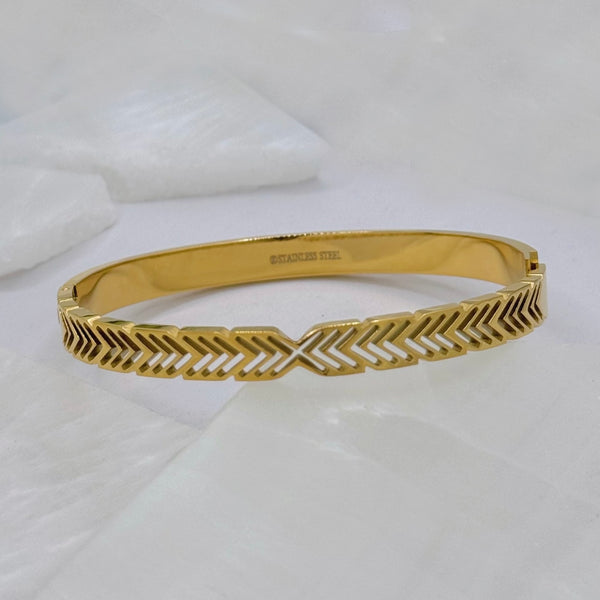 ARROW bangle