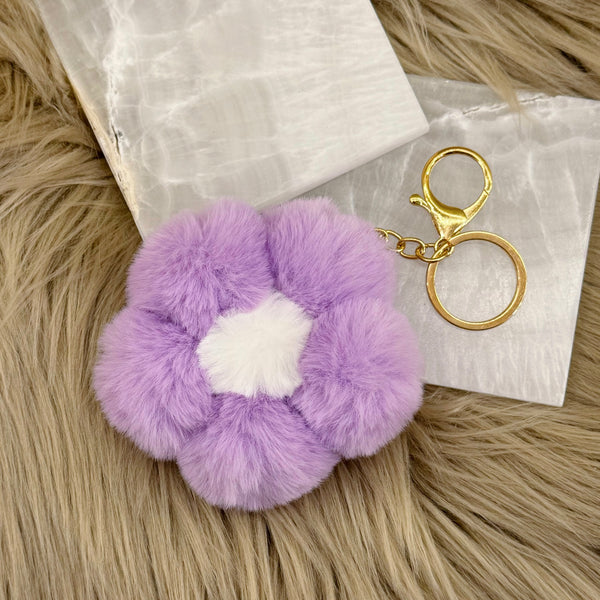 LAVENDER FLOWER POMPOM keychain