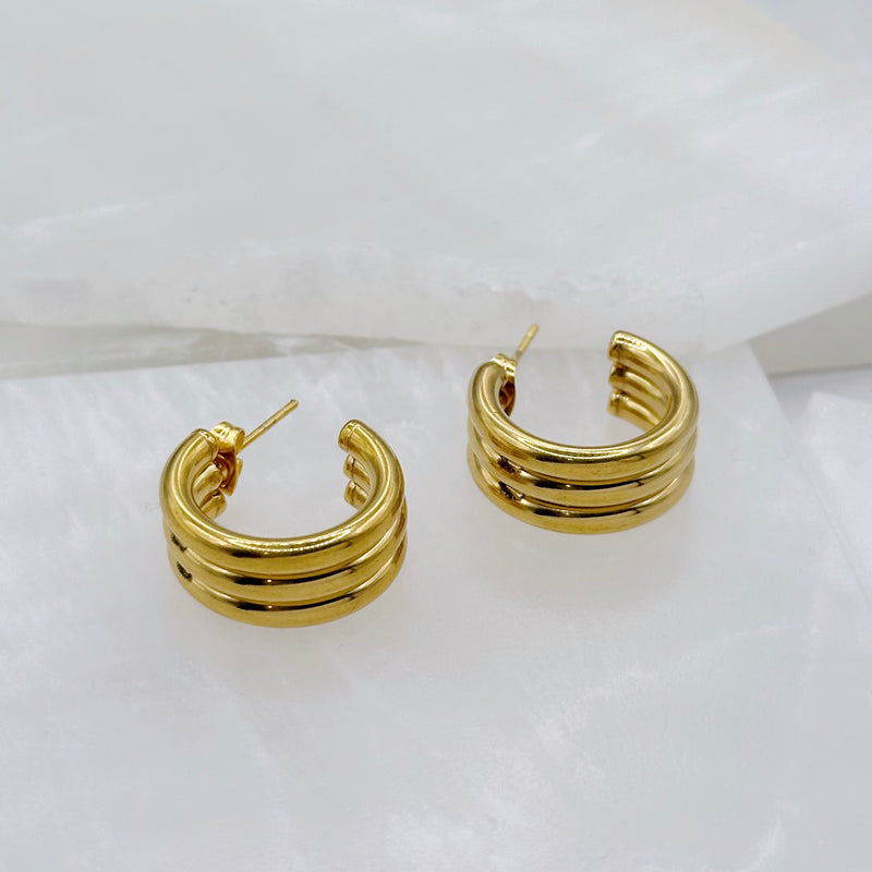 GOLDEN CHUNKY TRIPLE HOOP earrings