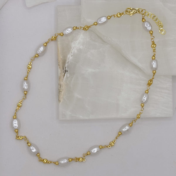 FRESHWATER GOLD BEADED necklace