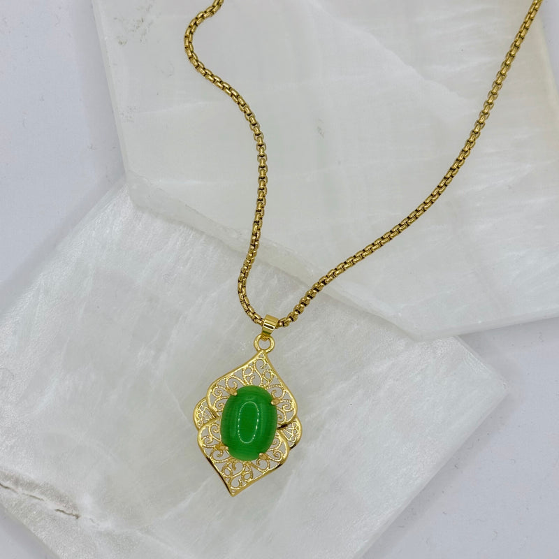 AMARA GREEN CATS EYE necklace