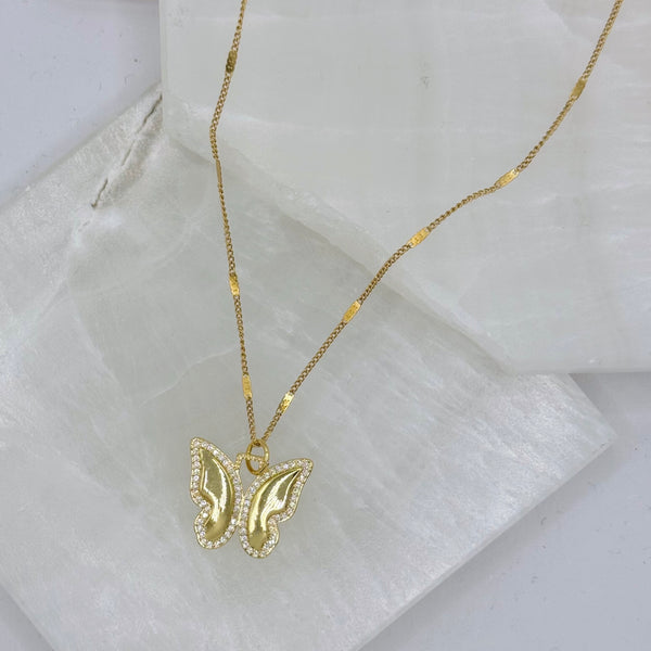 GOLDEN CRYSTAL BUTTERFLY necklace