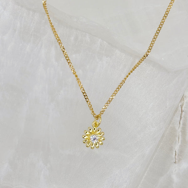 GOLD DAISY FLOWER SUPER MINI necklace