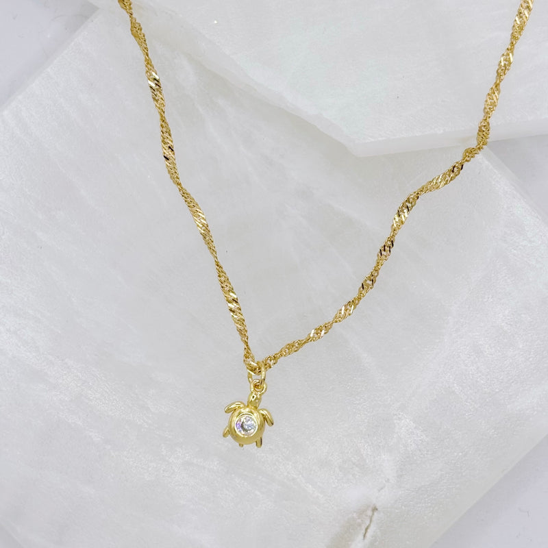 GOLDEN TURTLE SUPER MINI necklace