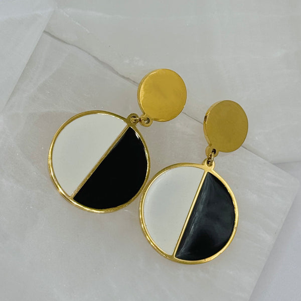 BLACK & WHITE ENAMEL CIRCLE earrings