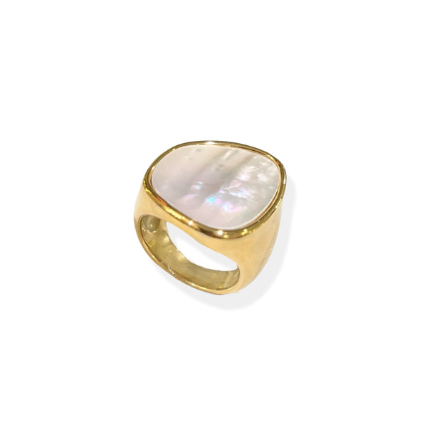 LARGE MOTHER OF PEARL ring